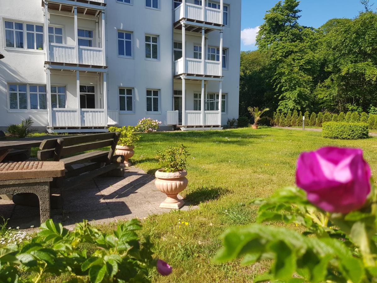 Residenz Seeblick, Fewo 10 Mit Balkon Und Ostseeblick Sellin  ภายนอก รูปภาพ
